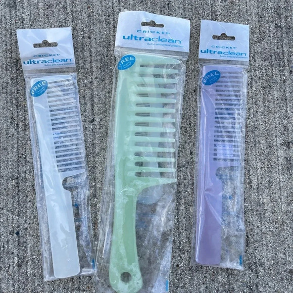 Cricket Microban Combs NEW lot of 4 - Picture 1 of 6